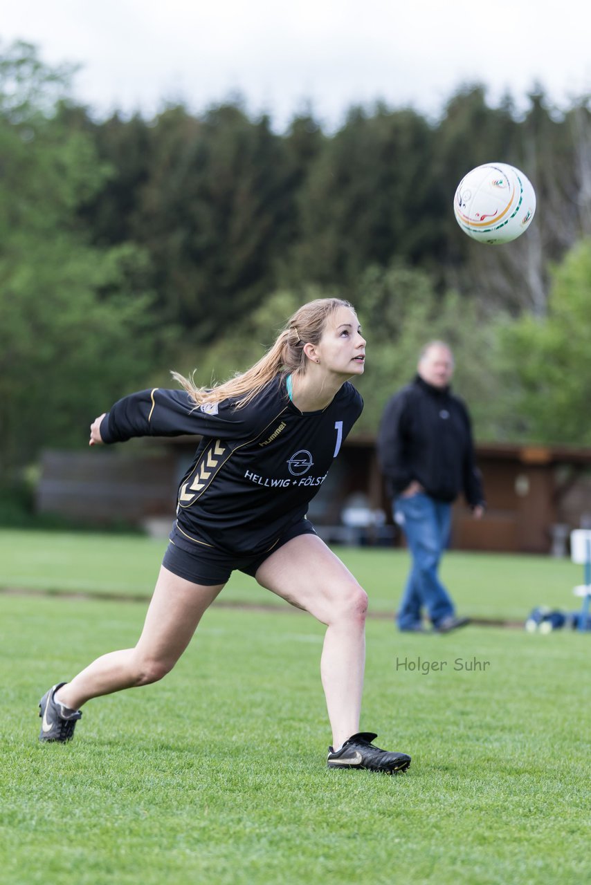 Bild 137 - Faustball Frauen Wiemersdorf